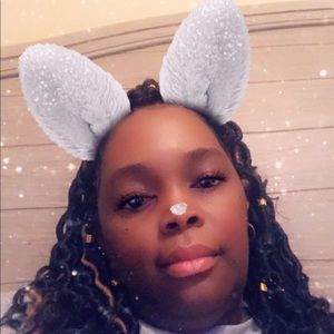 Meet your Posher, April